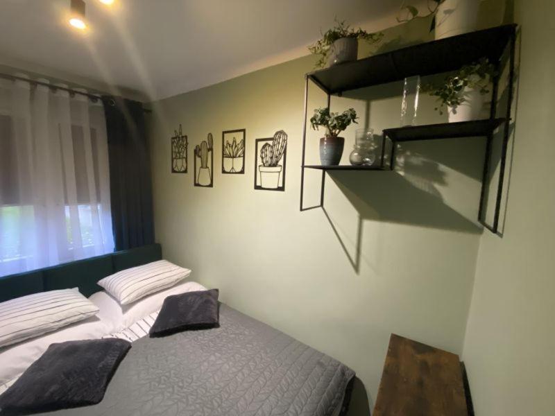 Apartament ,, Sen I Kawa" - Komfortowy Nocleg W Sercu Aglomeracji Битом Екстер'єр фото